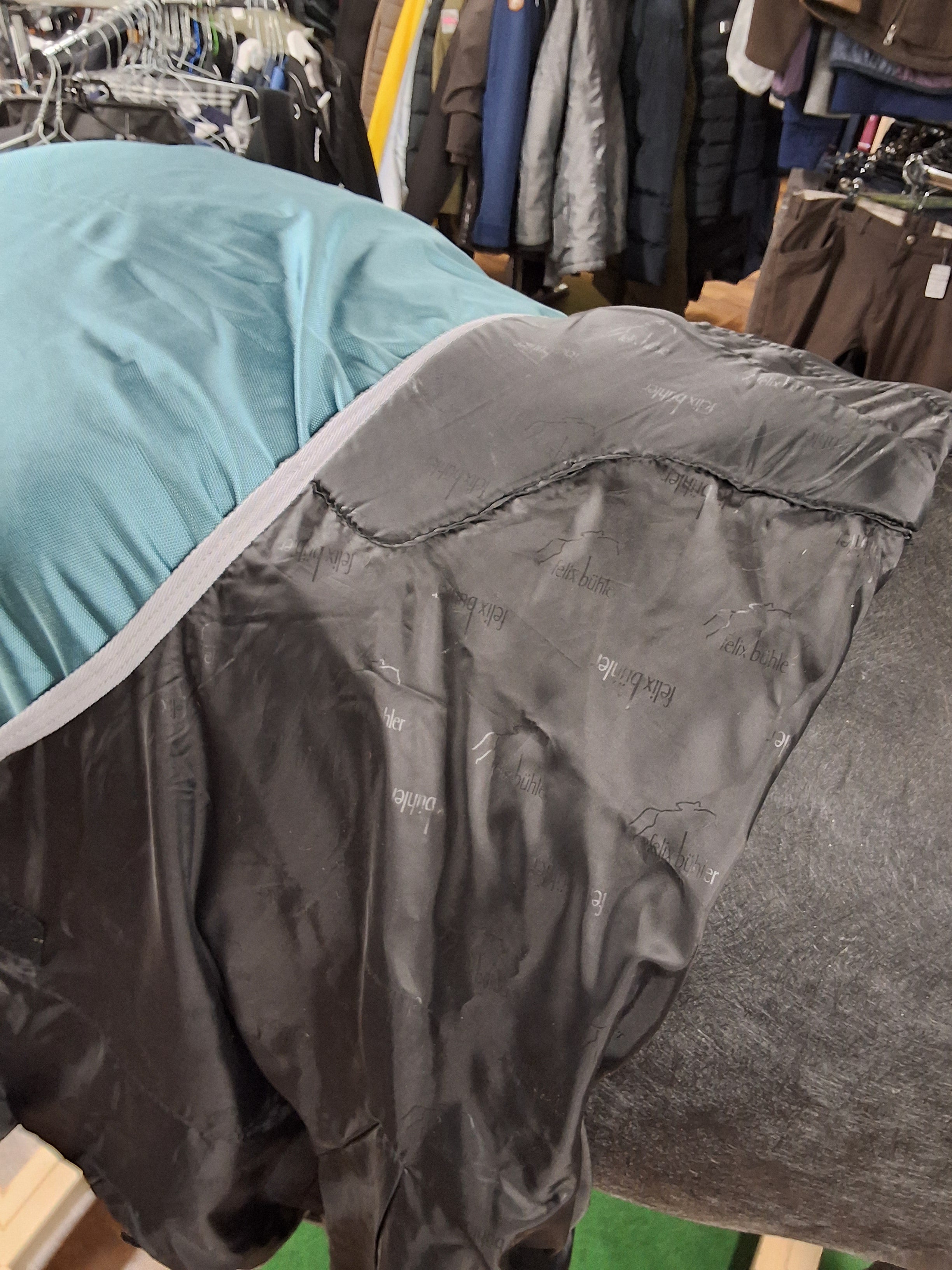 Felix Bühler Regendecke