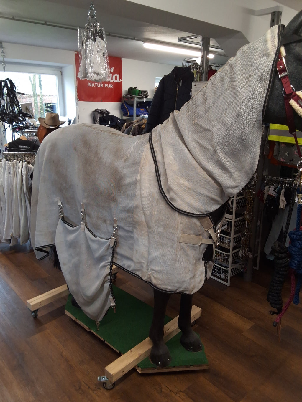 Equine-Microtec Fliegendecke
