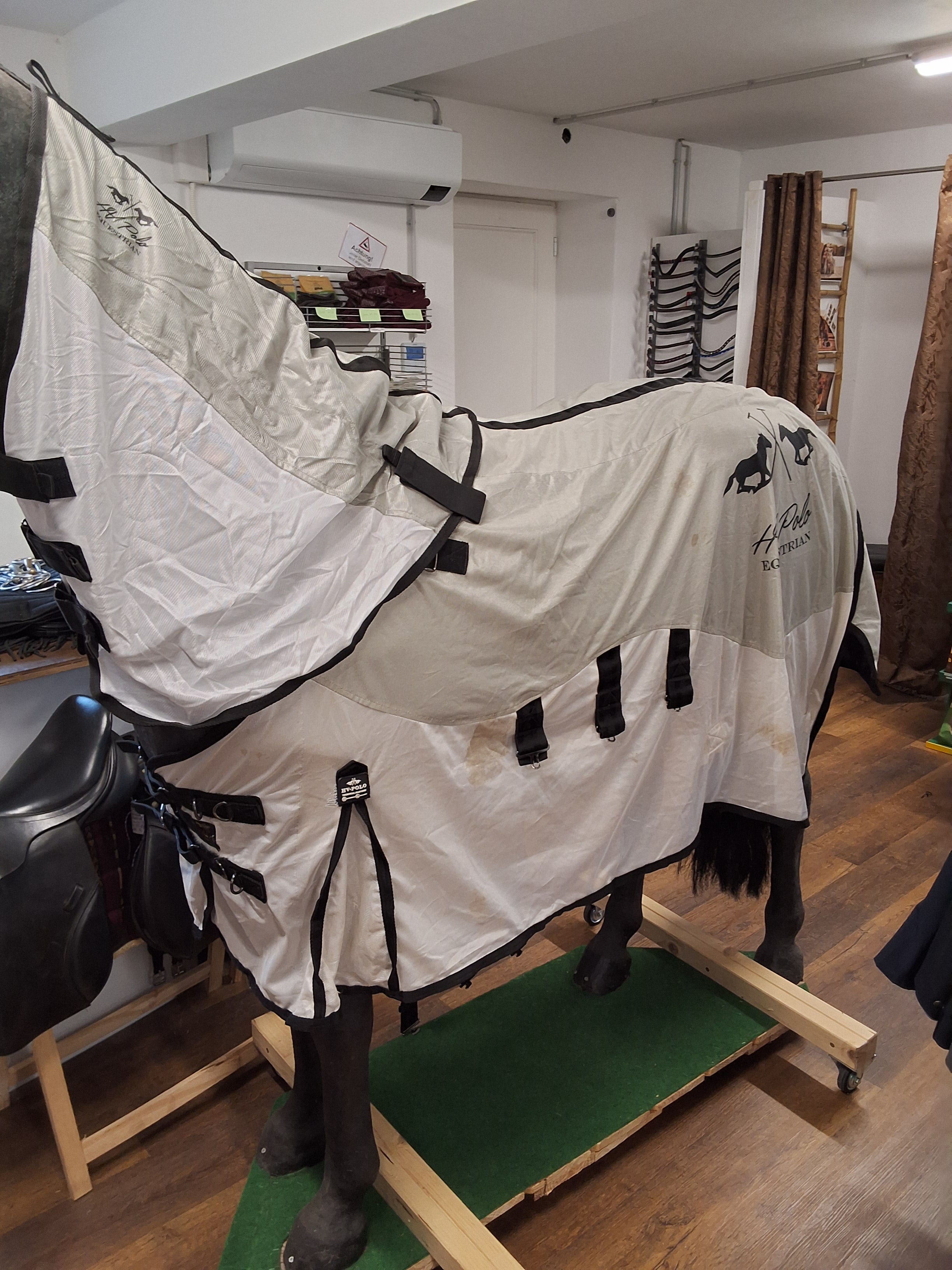 Hv Polo Fliegendecke