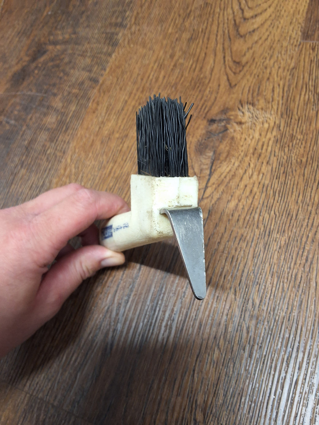Krämer Hufauskratzer