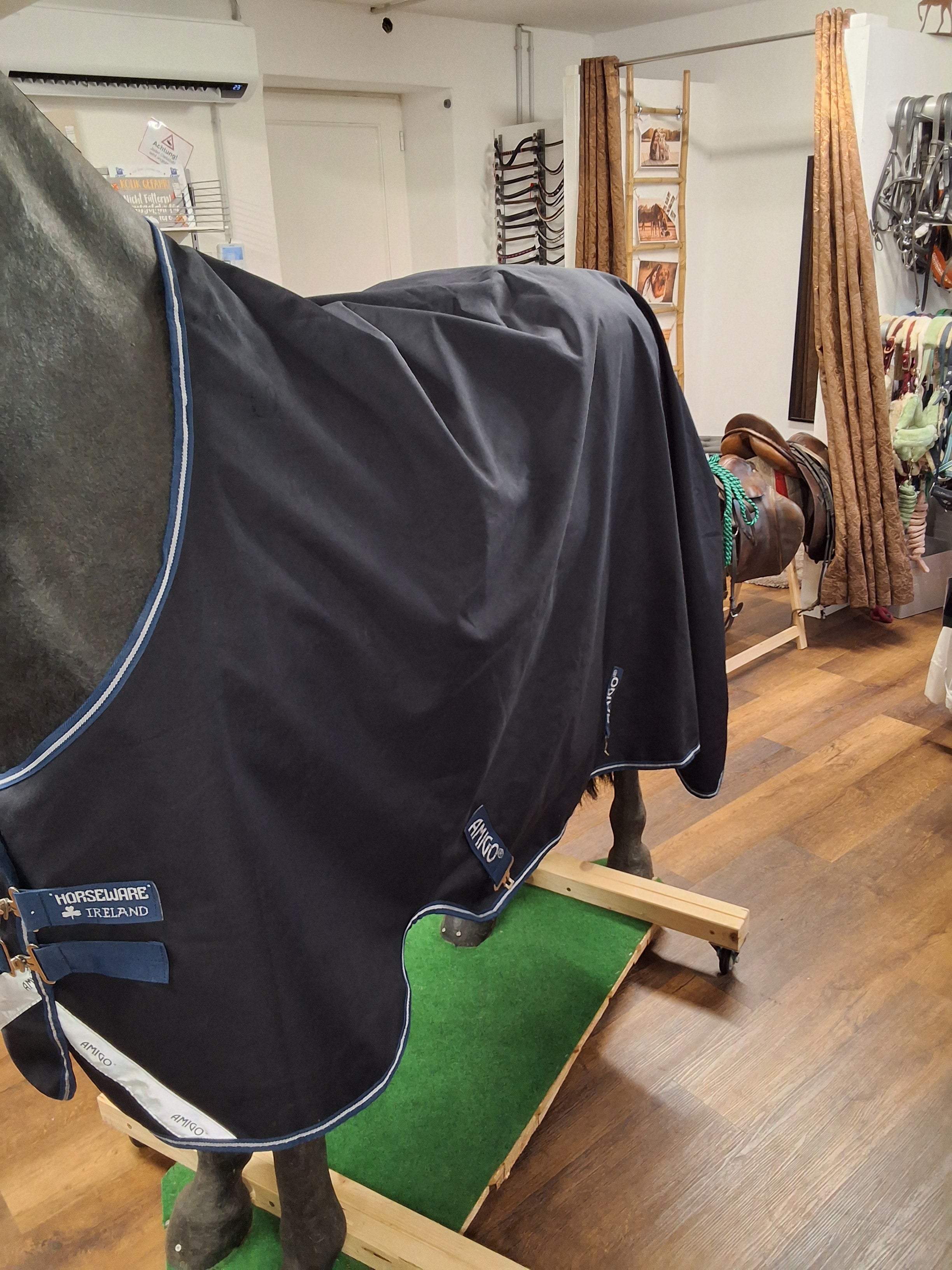 Horseware Amigo Bravo 12 Turnout light Regendecke