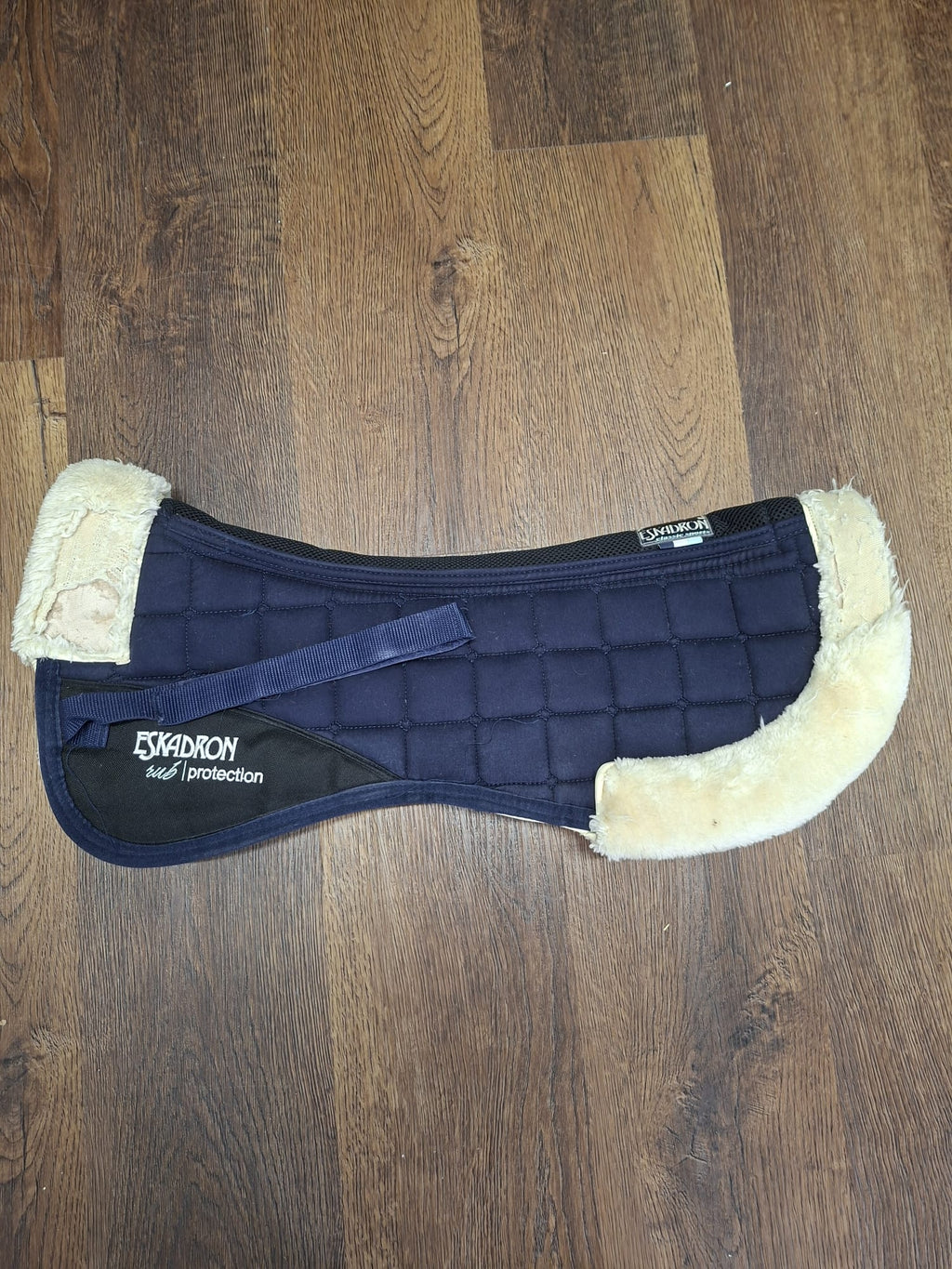 Eskadron Pad