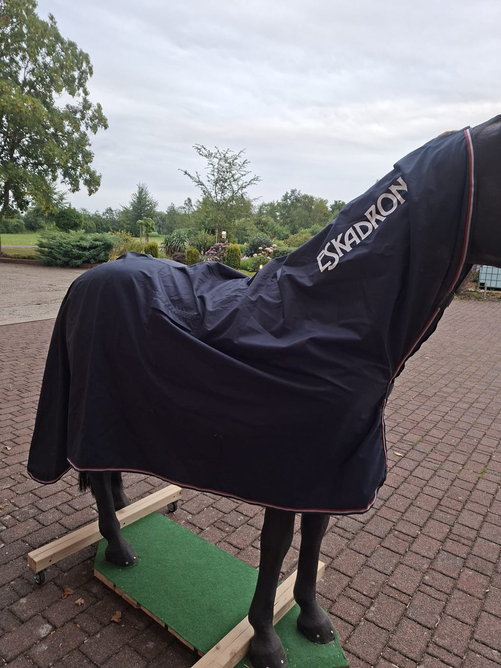 Eskadron Regendecke Zipneck plus Hals